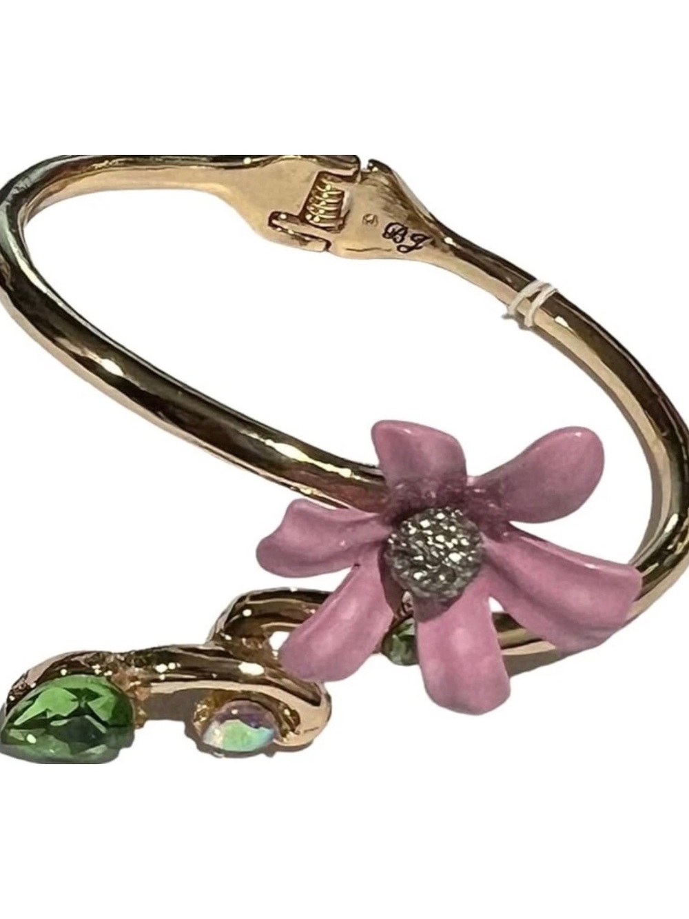 EUC Betsey Johnson Flower & Crystal Bangle Bracelet